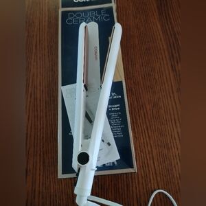 Conair Double Ceramic Flat Iron NWOT